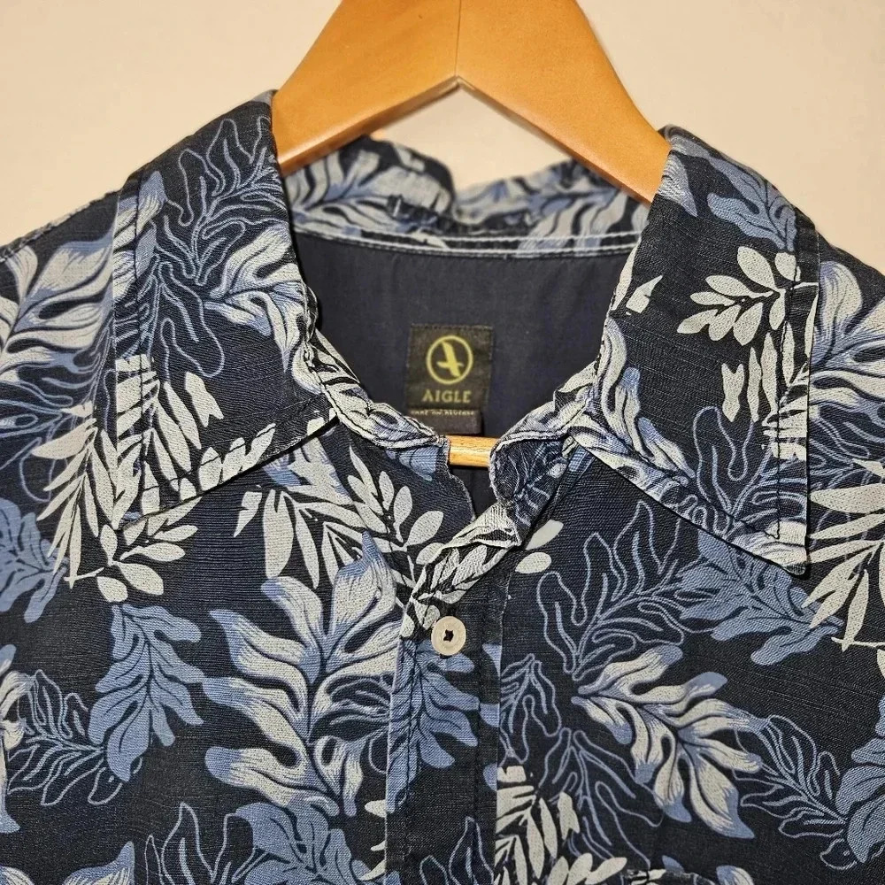 Aigle Mens XL Hawaiian Shirt Blue Floral Tropical Underwater Button Down - Picture 9 of 11